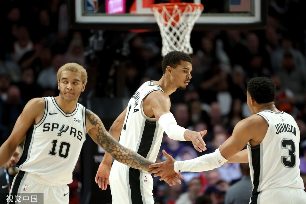 随着全球文 随着全球文